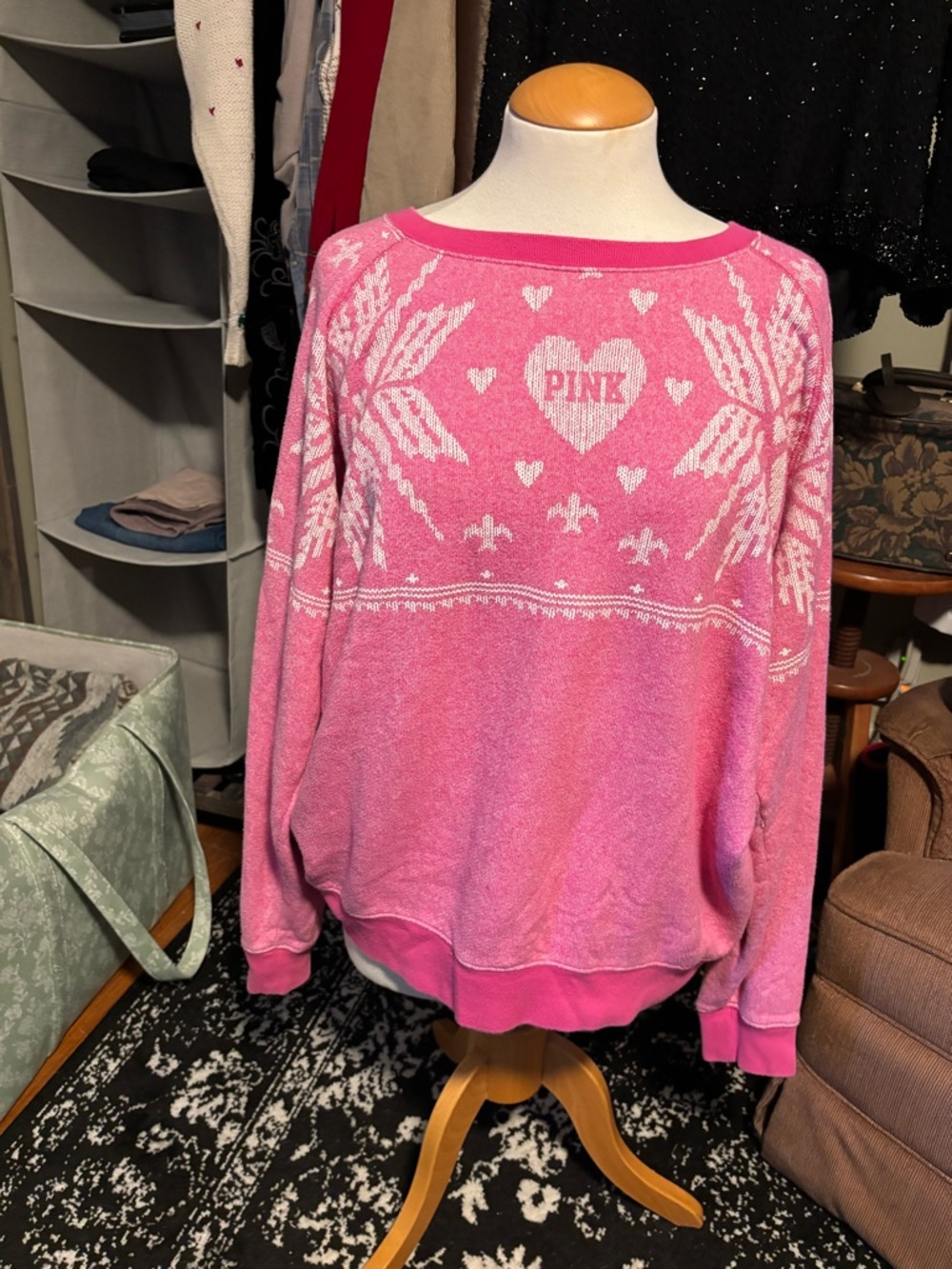 PINK Victoria's Secret Pink Heart Snowflake Knit Crewneck Sweater size Large